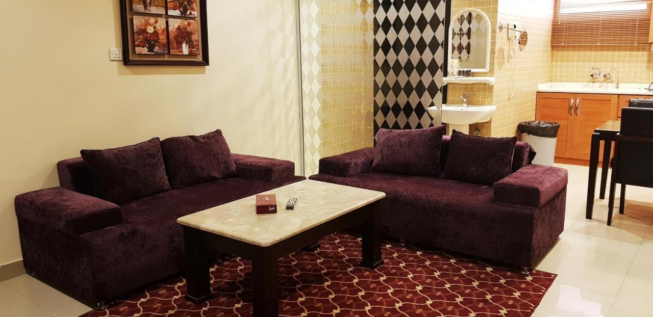 Manazel Al Hamra Apartment 2 Бурайда Екстериор снимка